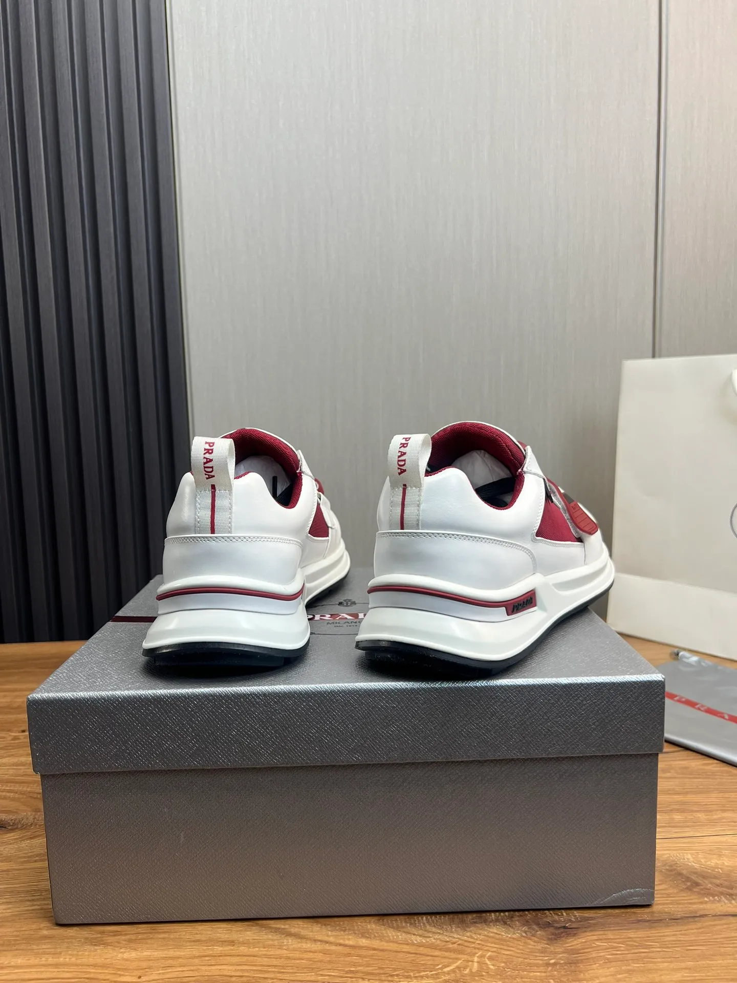 Men's shoes 💰620💰 [PRADA] Men's shoes are popular in the counter, official website is synchronized, high-quality shipments ✔️Original cowhide stitching mesh + cowhide lining, 1🆚1 replica, original original bottom, 38-45 (45 customized, non-refundable)